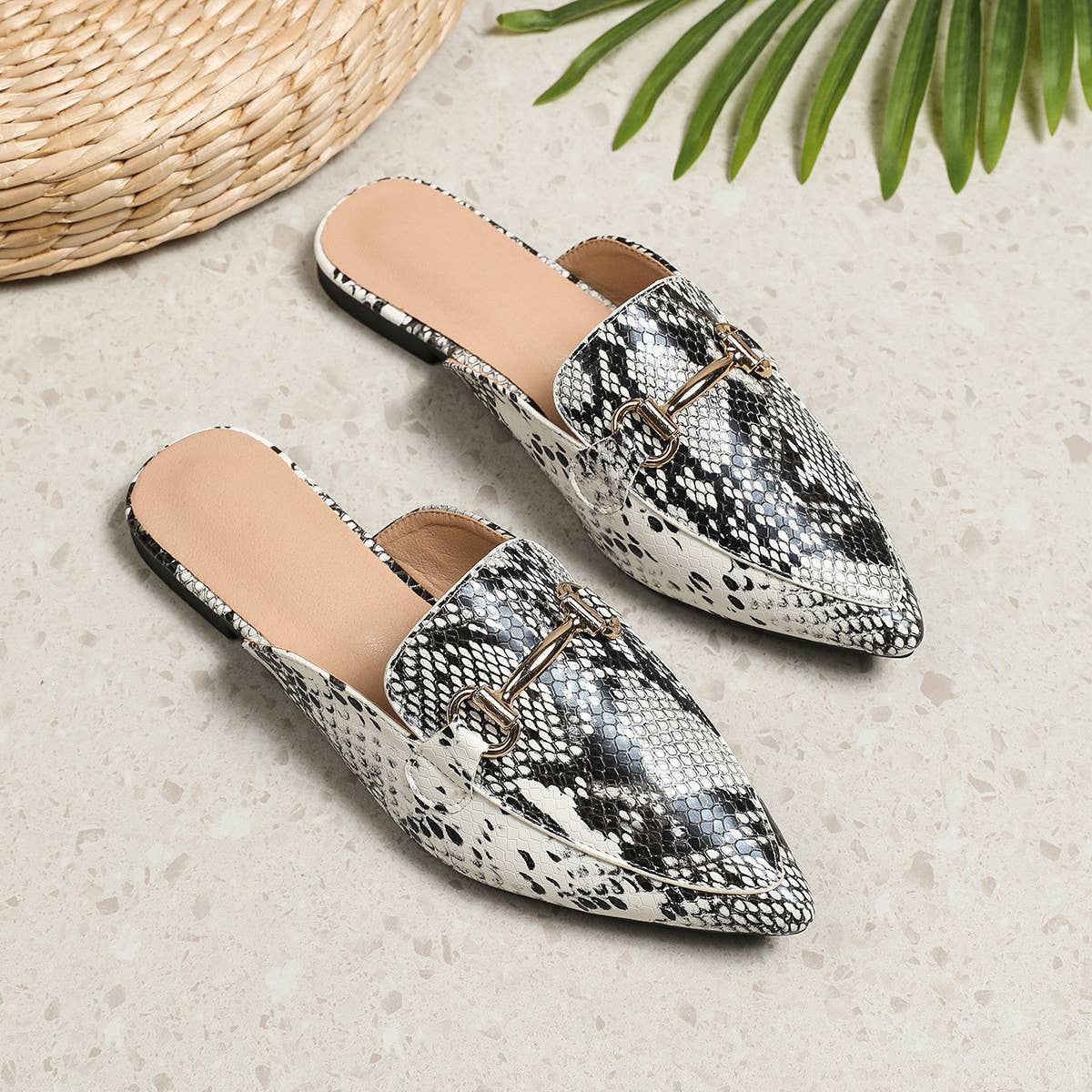 CASUAL SNAKE PRINT FLAT BOTTOM LAZY MULES_CWSHF0032