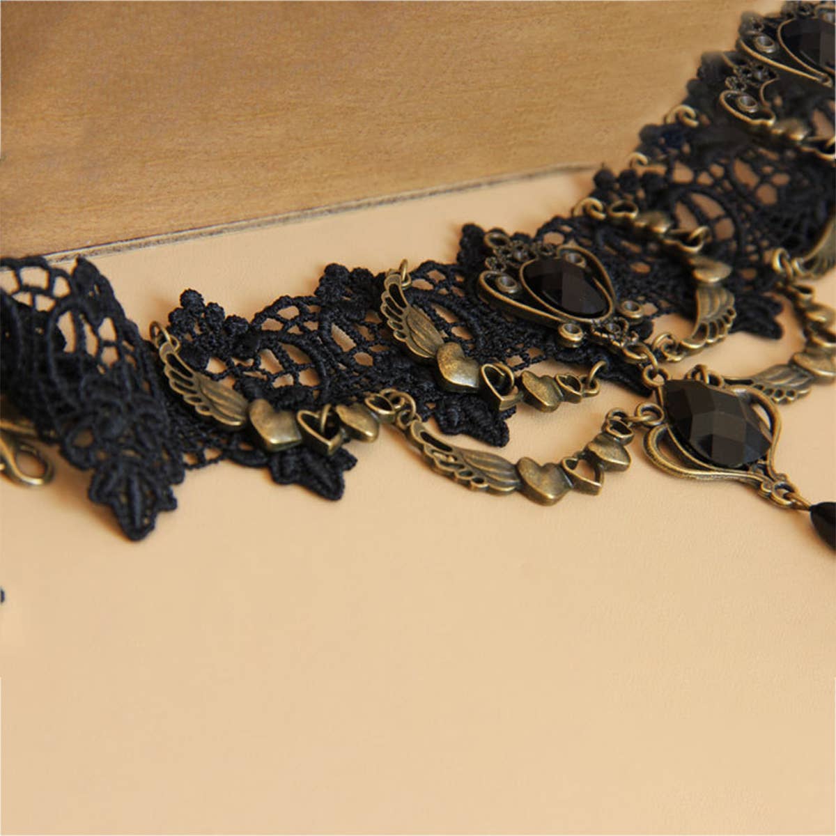 HALLOWEEN LACE GOTHIC PUNK SHORT NECKLACE COLLAR