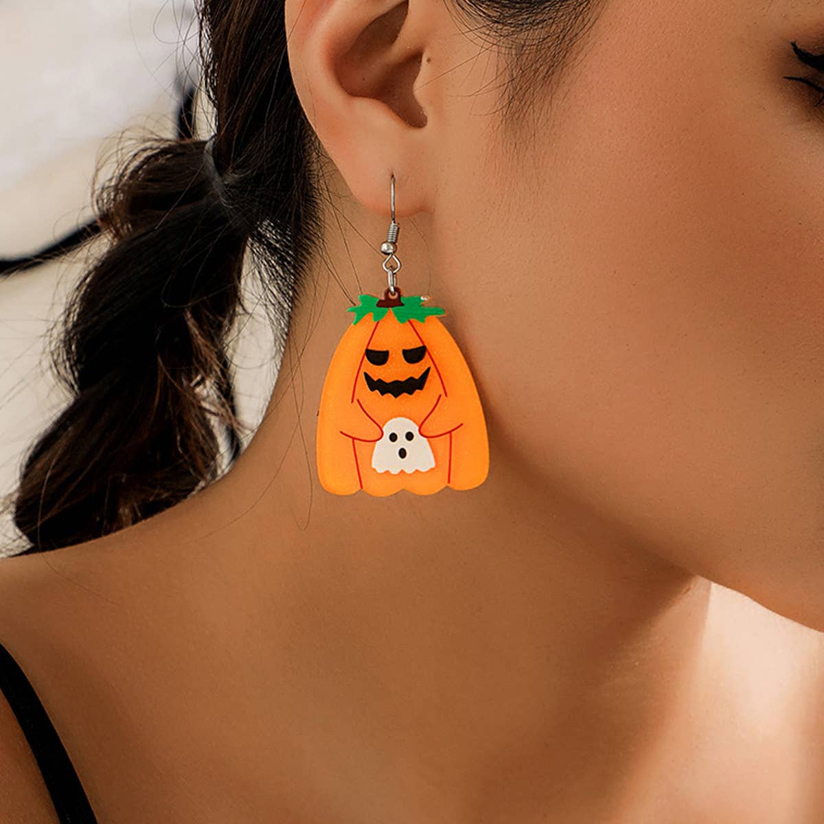 NEW DARK SWEET COOL WITCH GHOST EARRINGS