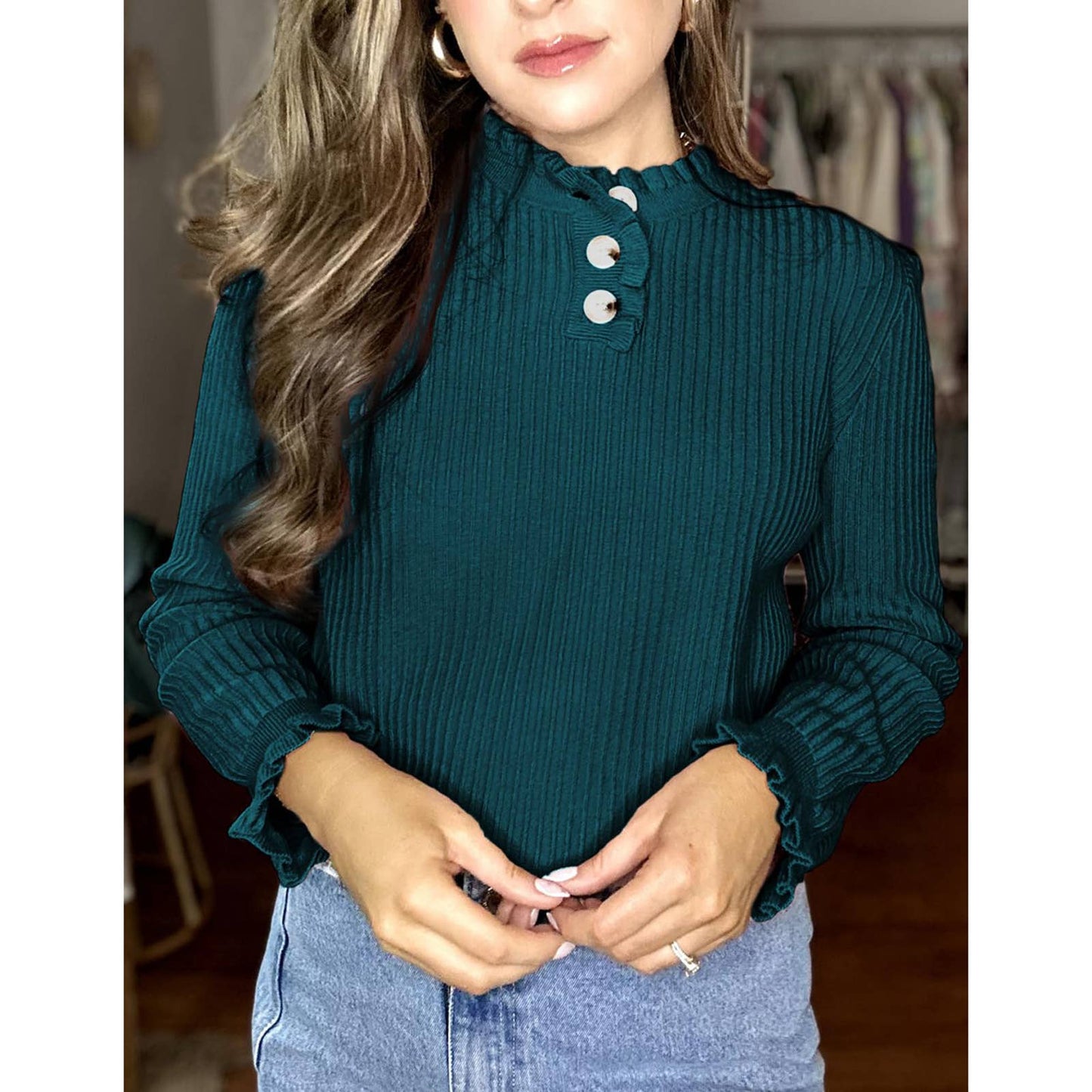 ROUND NECK WOODEN EAR NECK WOMEN'S KNITTED TOP