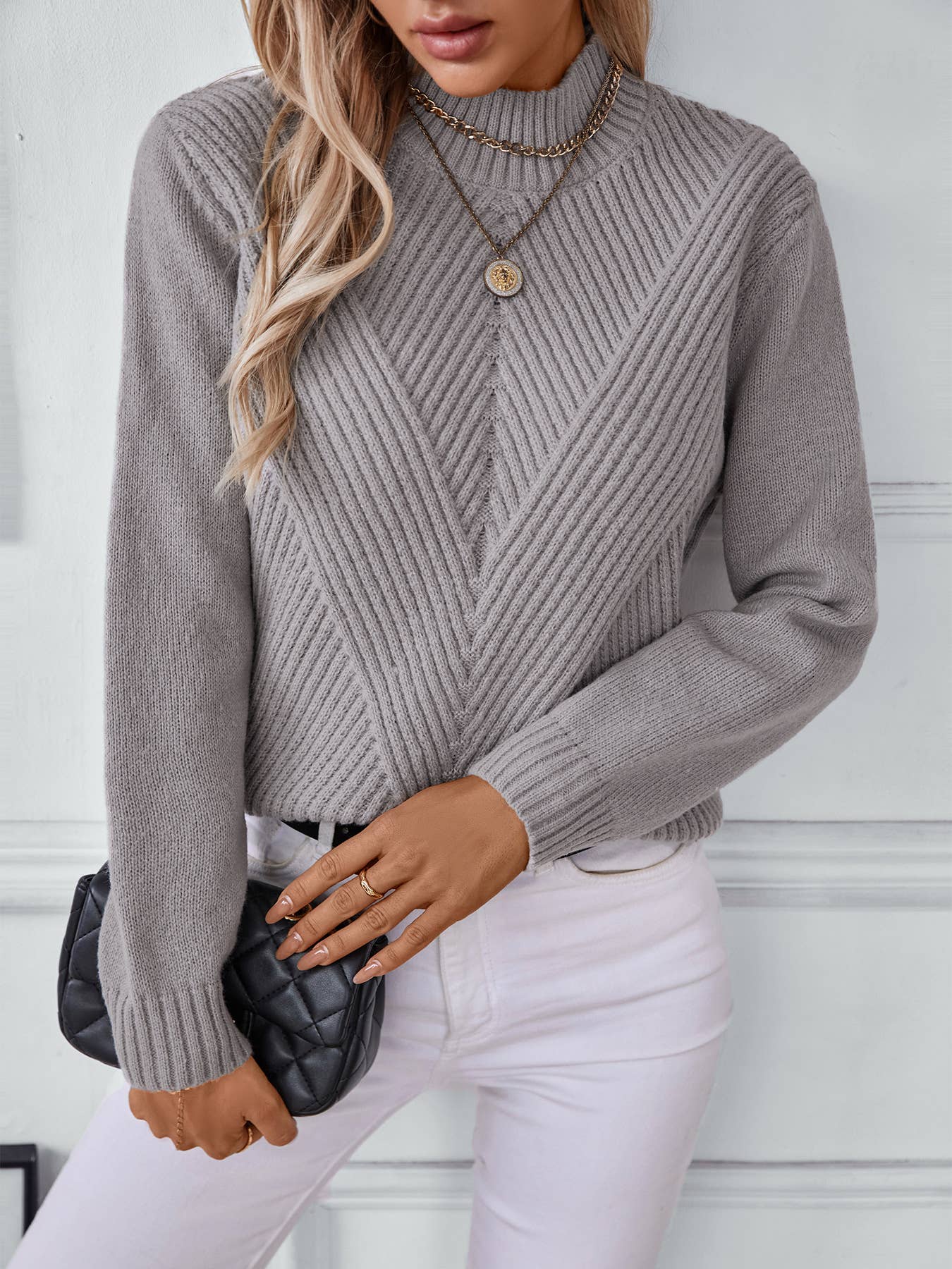 SOLID COLOR SEMI-TURTLENECK LONG-SLEEVED SWEATER