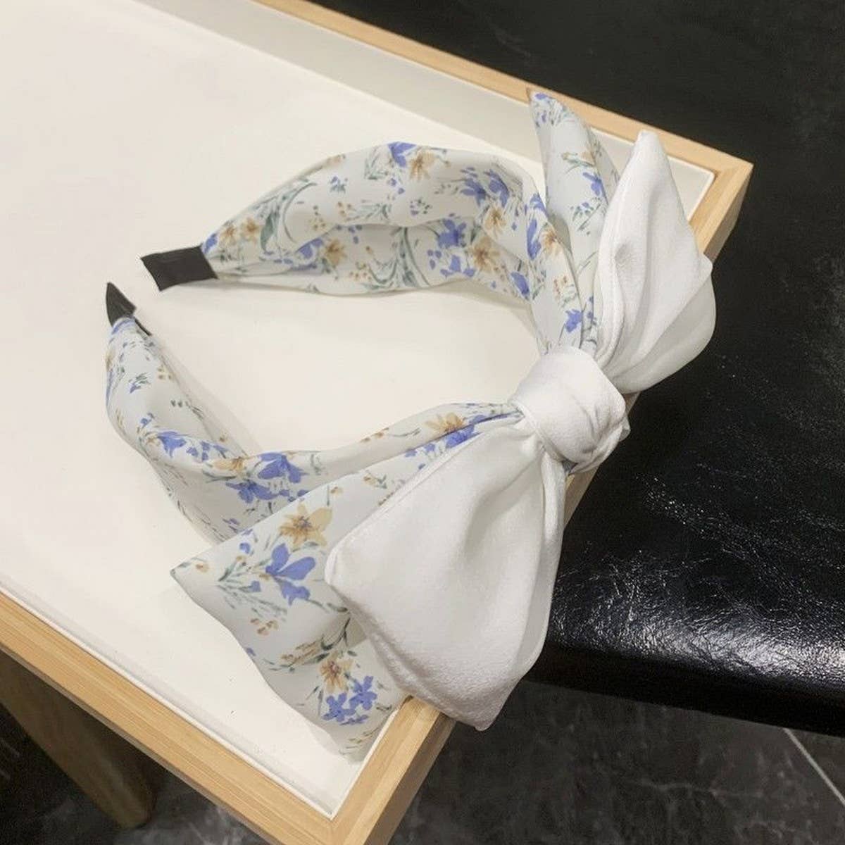 SIMPLE AND FRESH CONTRAST COLOR BOW HEADBAND