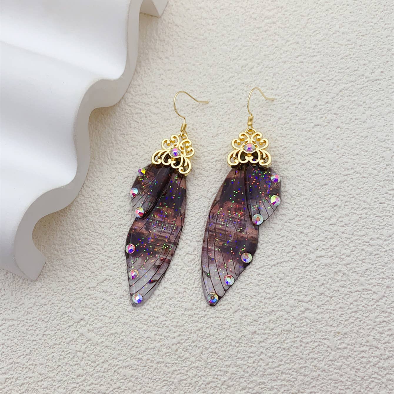 Elegant long earrings with cicada wing wings