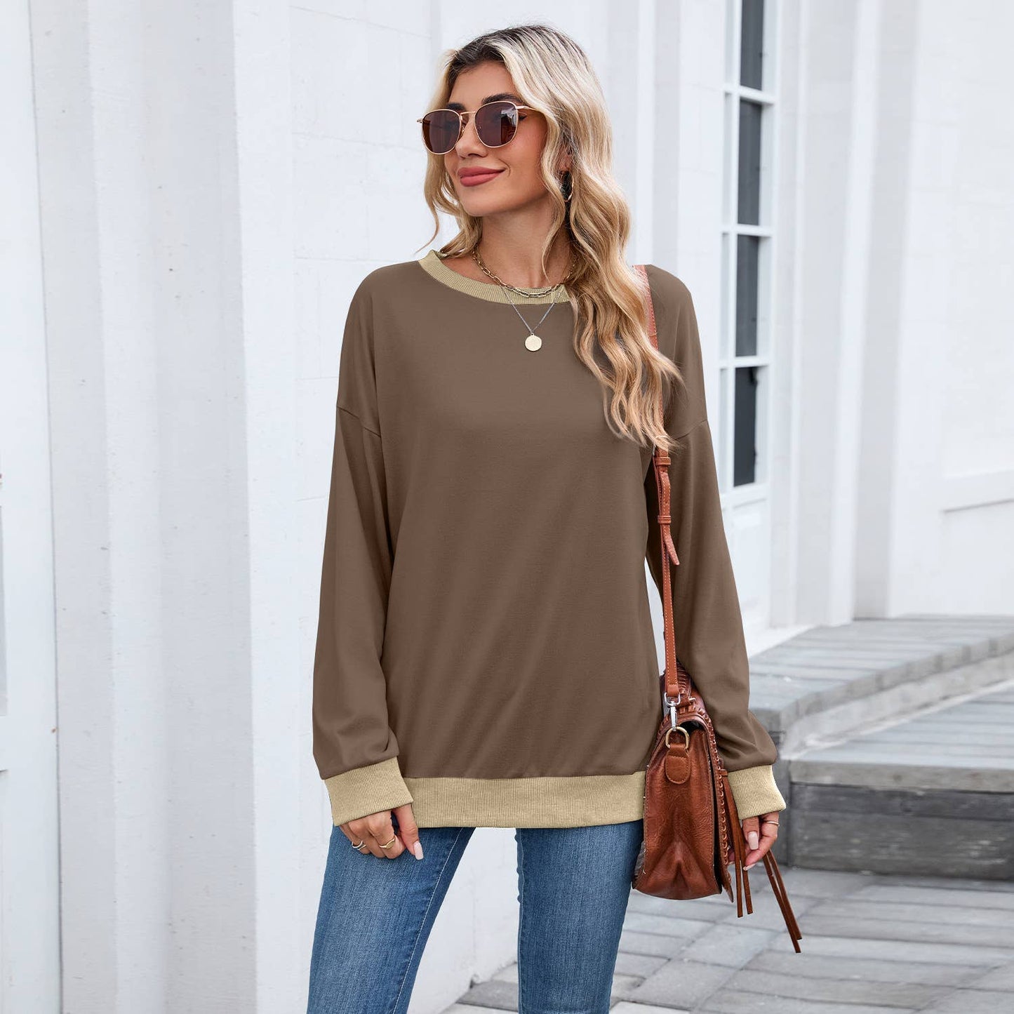 Round-neck loose color-blocked ribbed sweatshirt