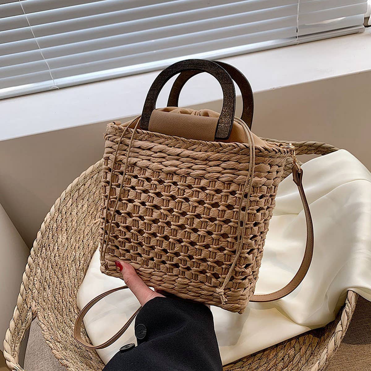 CASUAL PORTABLE CROSSBODY BAG_CWAB2305