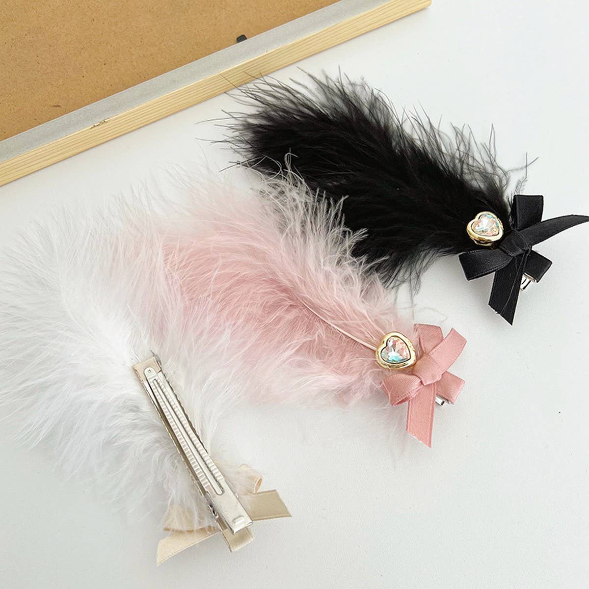 SUPER FAIRY TEMPERAMENT BOW FEATHER HAIRPINS_CWAHA1188