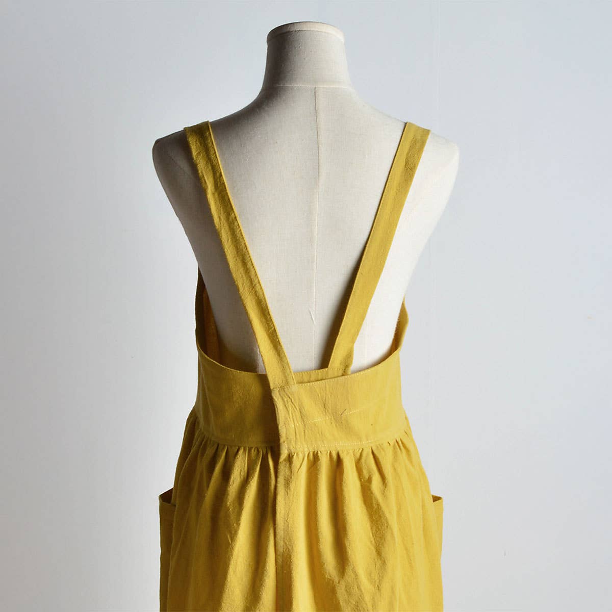 Solid color art cotton linen Aprons with pockets_CWMM3293