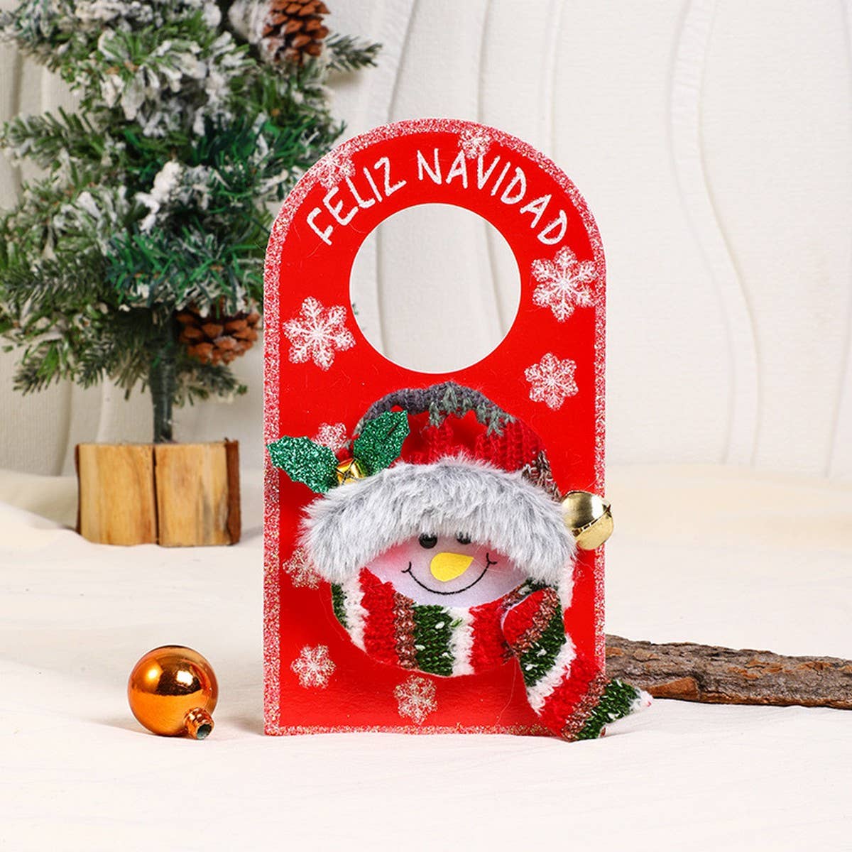 CHRISTMAS CARTOON HANGING WINDOW DECORATION