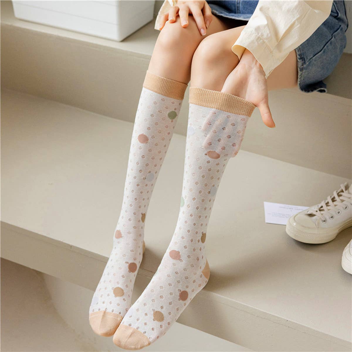 RETRO COLOR-BLOCKED BREATHABLE MID-CALF SOCKS_CWMS0648