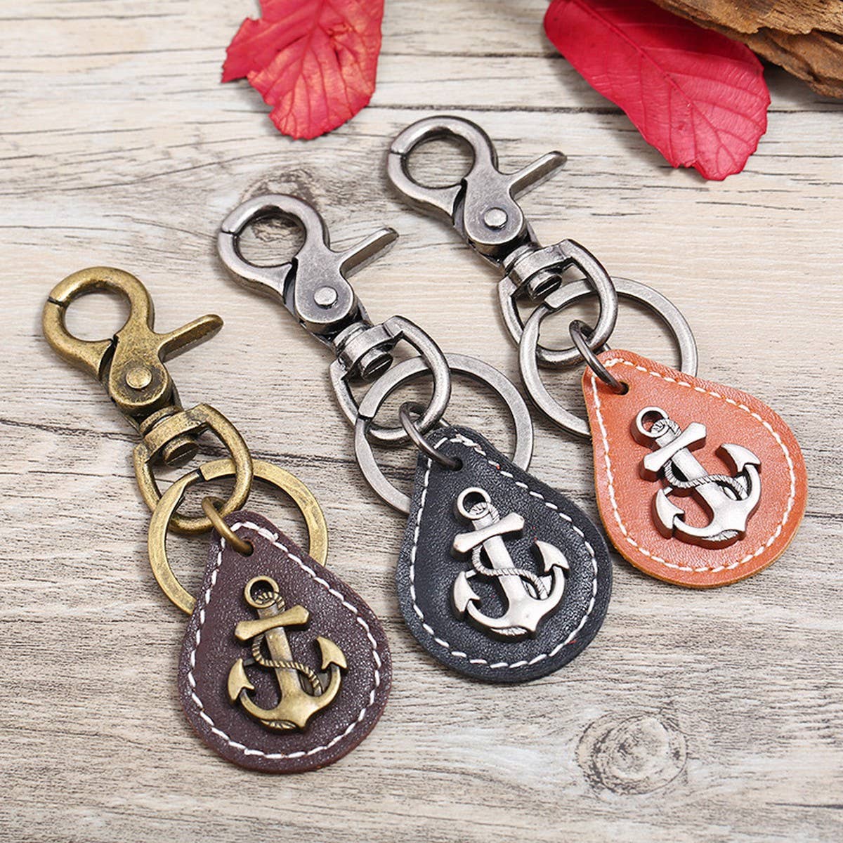 VINTAGE MEN'S BRONZE ALLOY COWHIDE KEYCHAIN