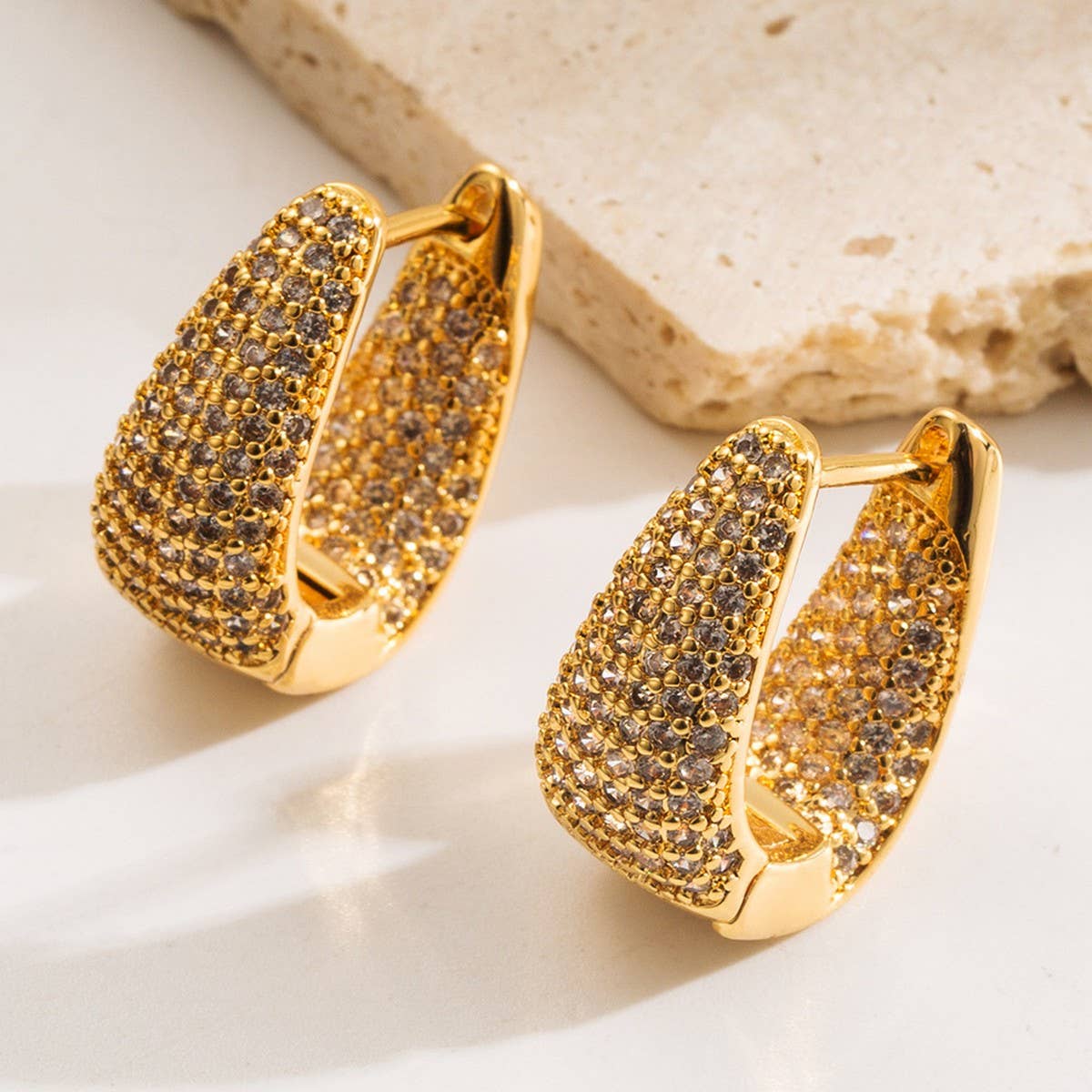 U-Shaped Starry Hoop Earrings Gold-Plated Brass