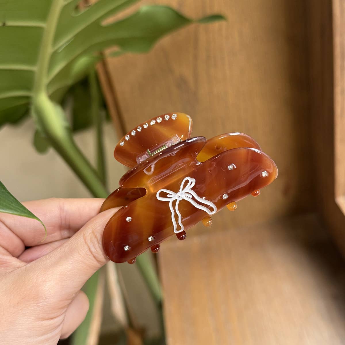 CWAHA4517_SEAMLESS DIAMOND DROP OIL BOW HAIR CLIP