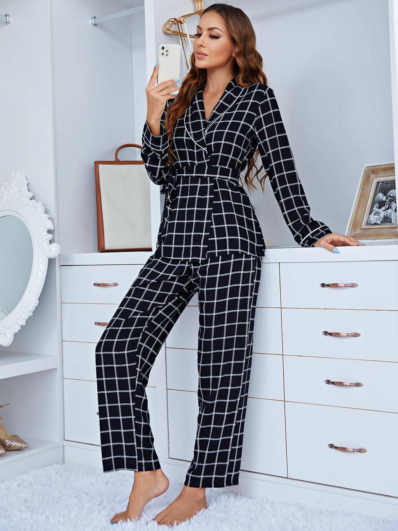 TWO-PIECE LONG SLEEVE DEEP V-NECK LOUNGEWEAR SET