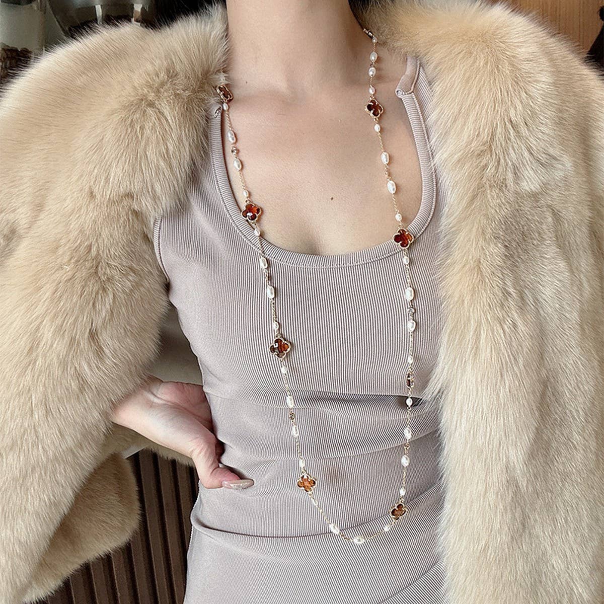 NEW ELEGANT PEARL SWEATER NECKLACE FOR WOMEN