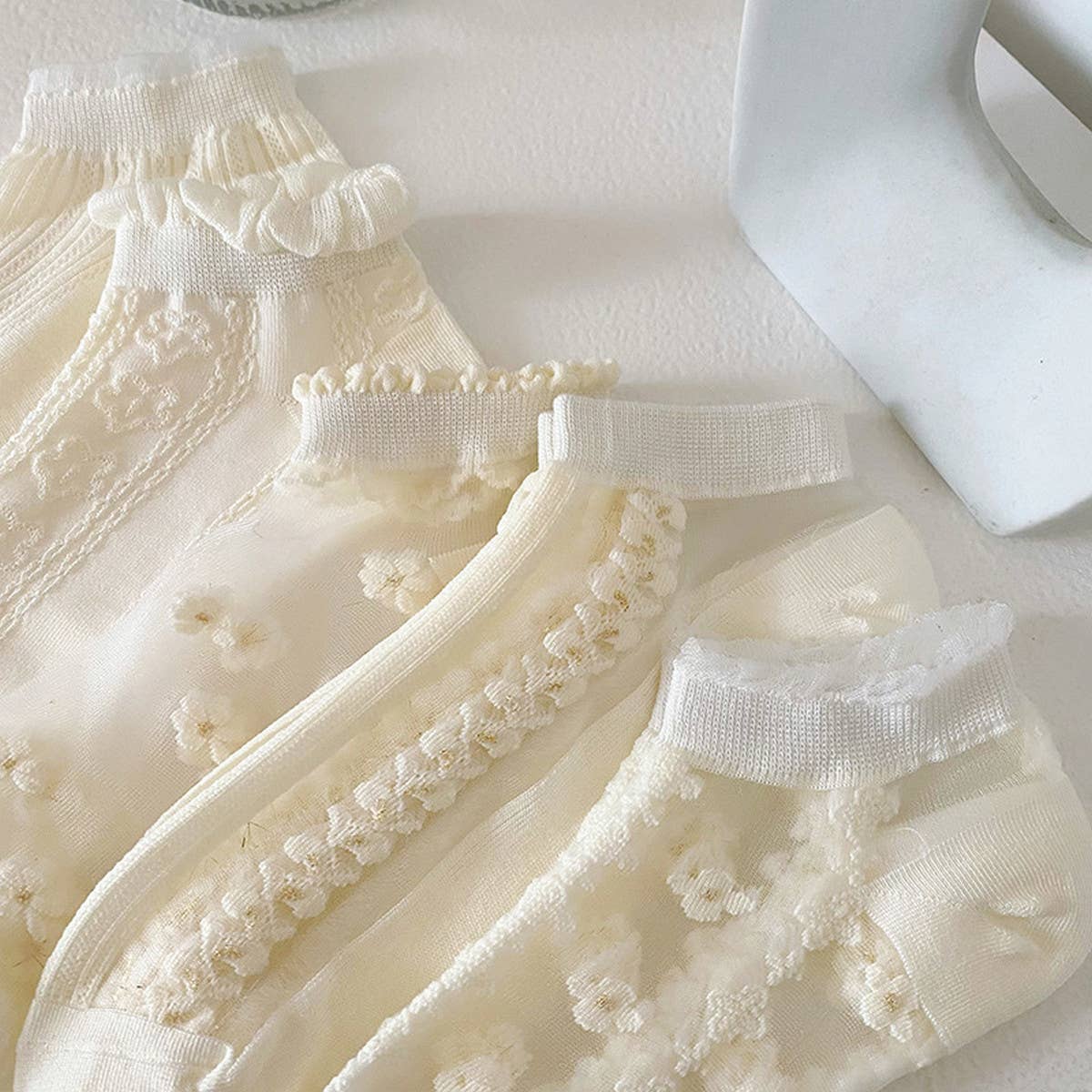 WOMEN CASUAL THIN SHORT SOCKS