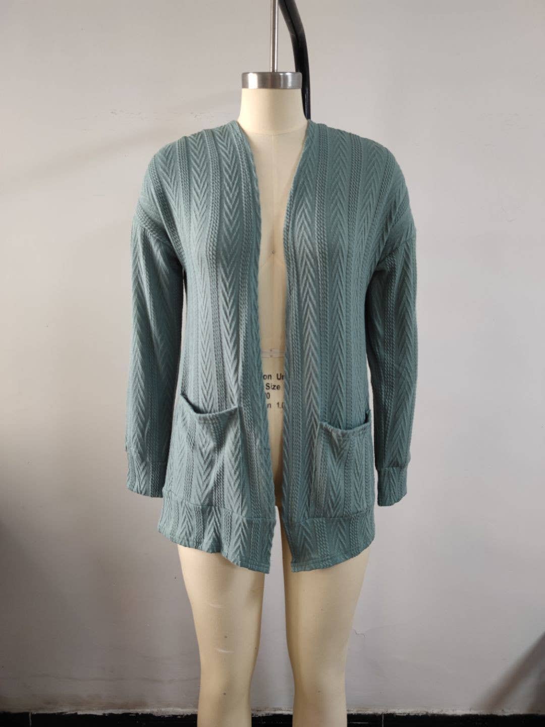 Fashionable loose knitted long-sleeved cardigan