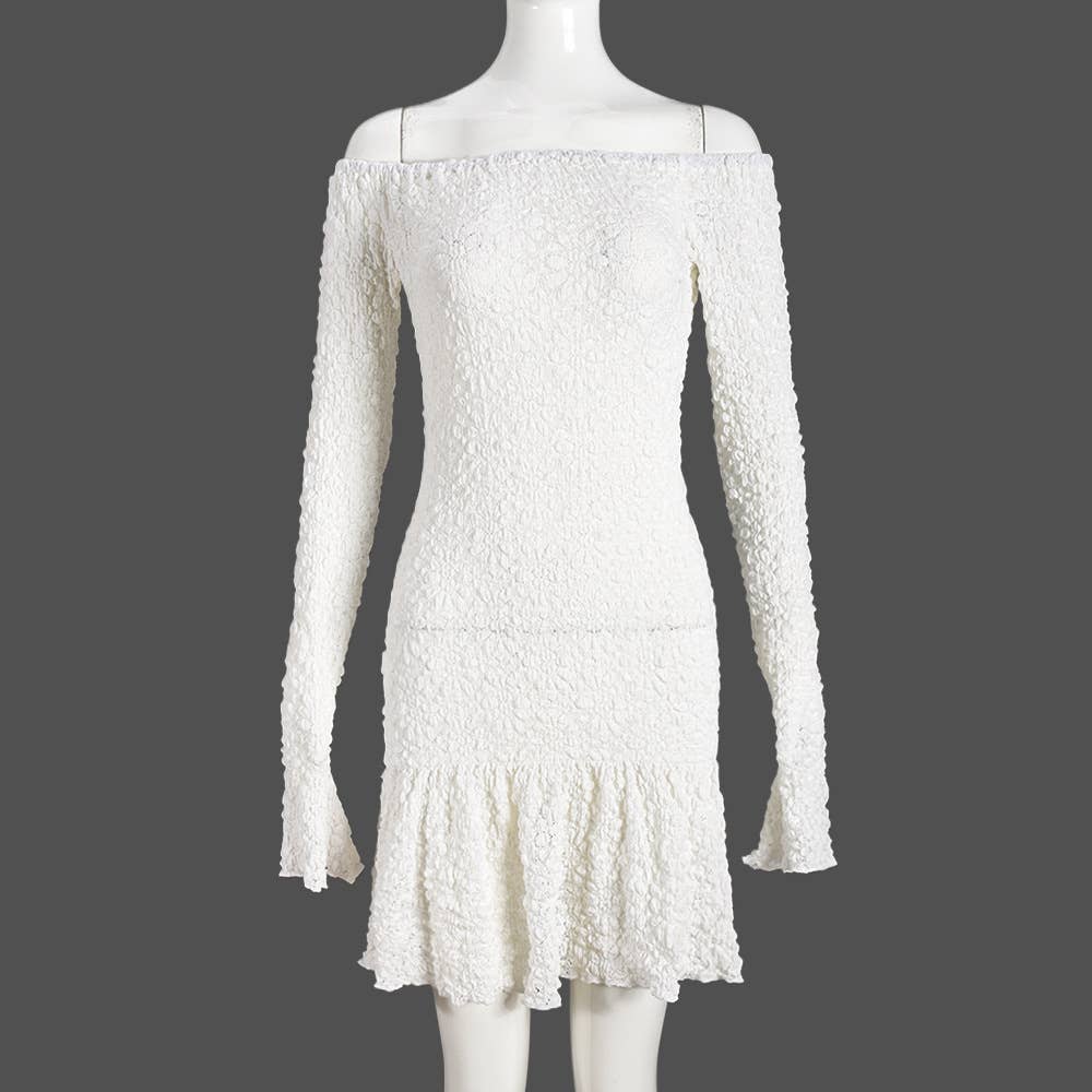 One-neck fitted long-sleeved ruffled dress