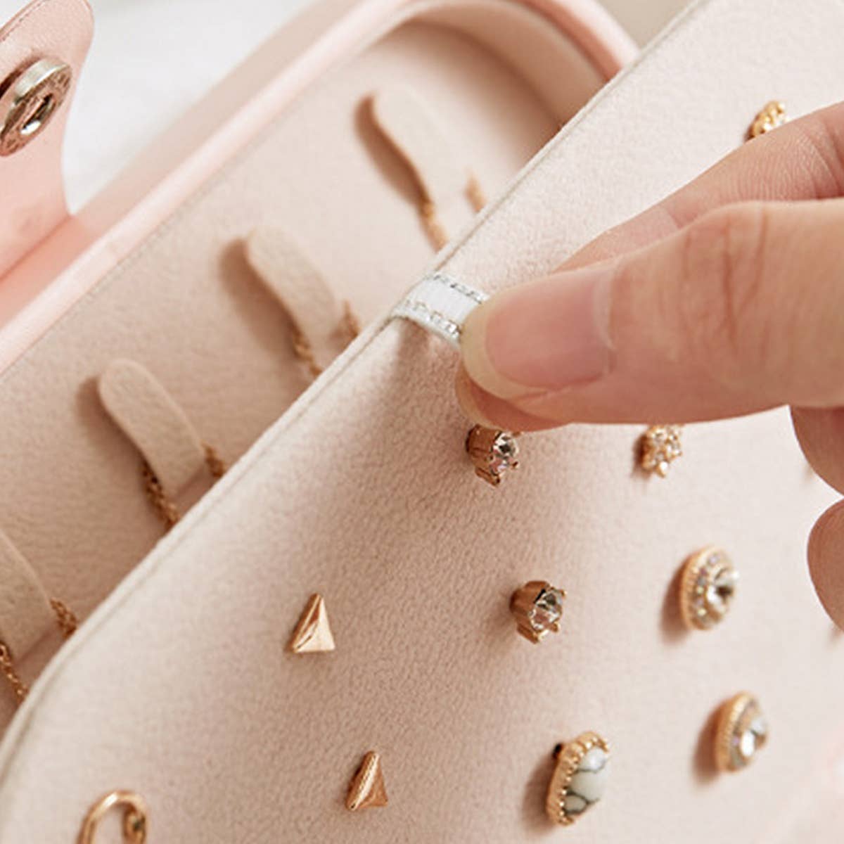 PORTABLE NECKLACE RING EARRING STORAGE BOX_CWMM1677