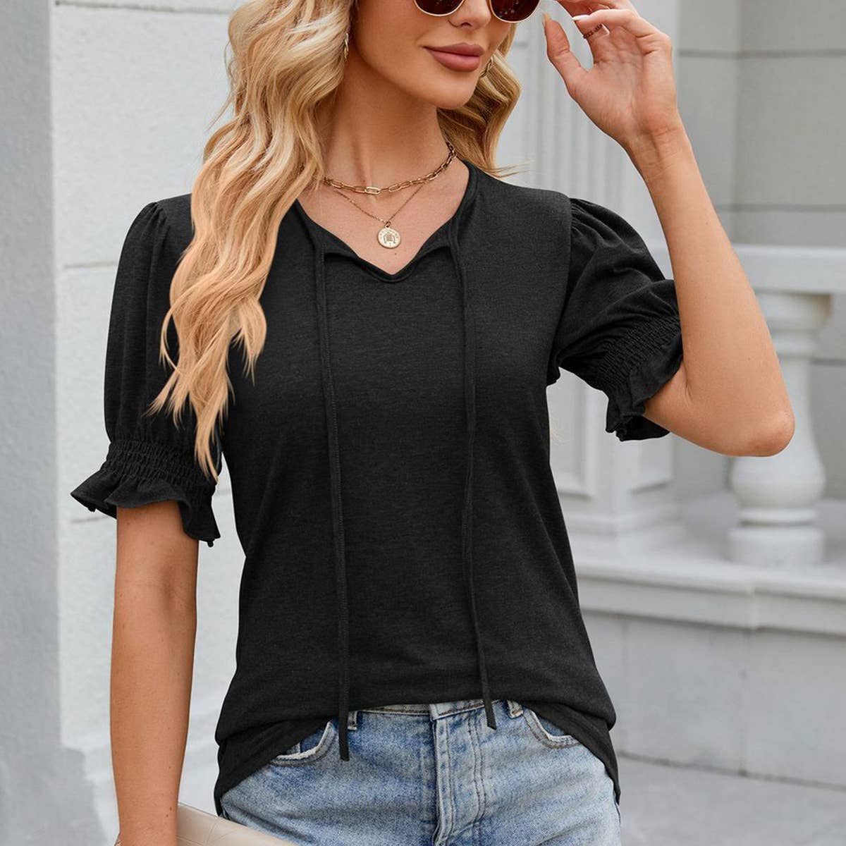 V-neck drawstring pleated loose fitting T-shirt