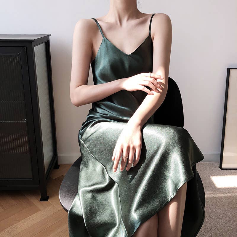 SATIN DROP HAUTE COUTURE HALTER DRESS