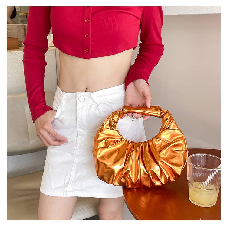 Fashionable individual versatile pleated handbag