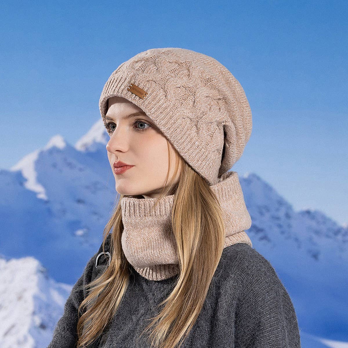WINTER OUTDOOR CYCLING HAT AND SCARF TWO-PIECE SET
