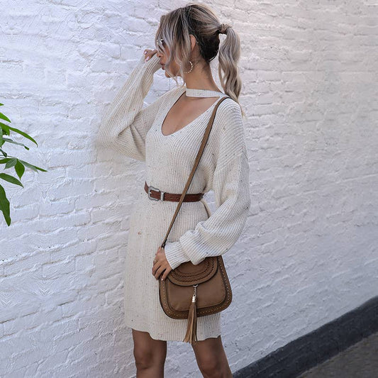 V-neck hung mid-length knitted dress