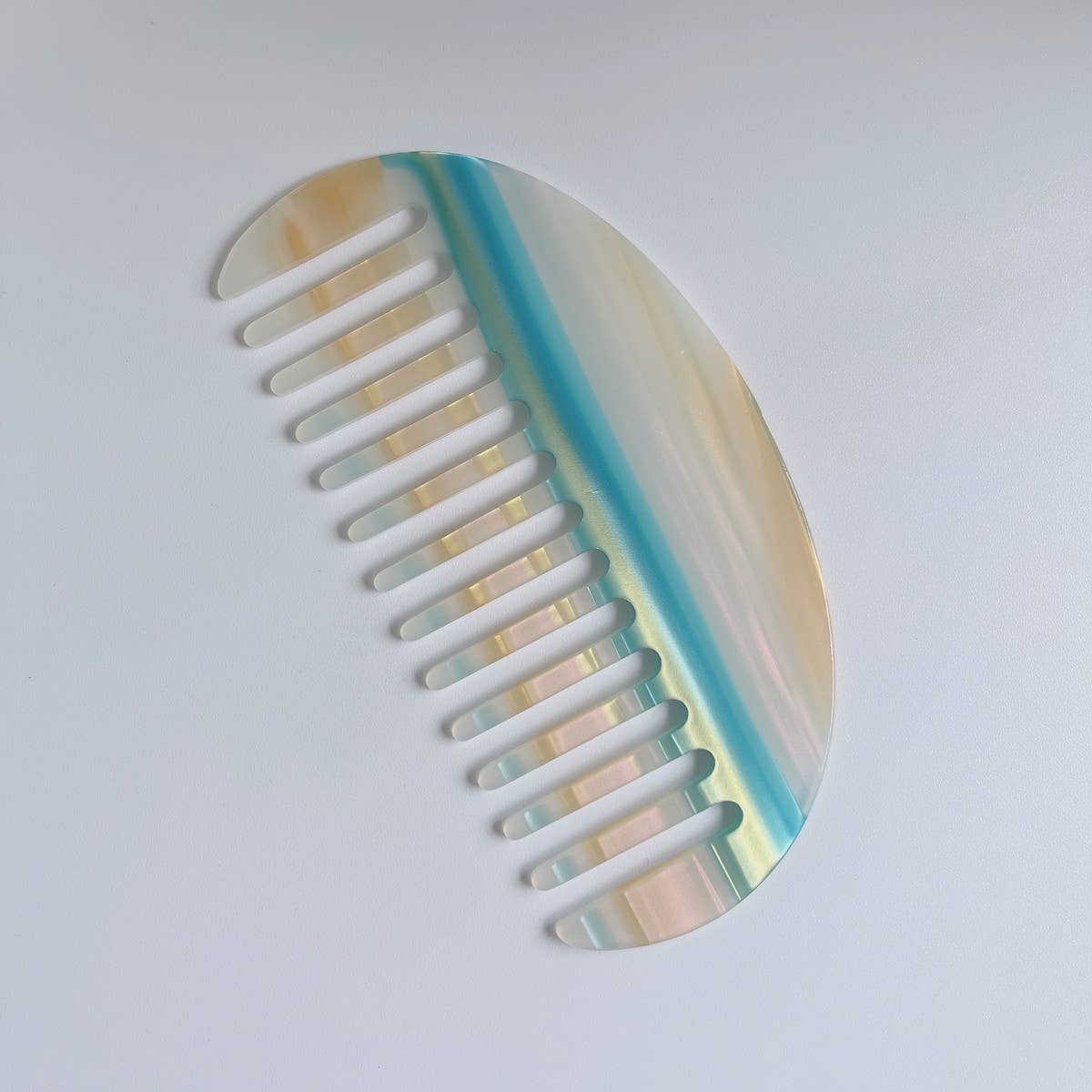 SIMPLE SEMICIRCULAR GEOMETRIC COMB_CWMM1090