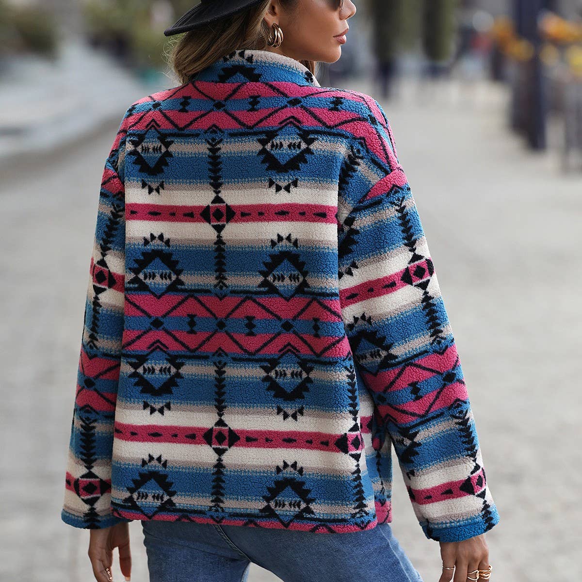 Single breasted geometric fleece jacket