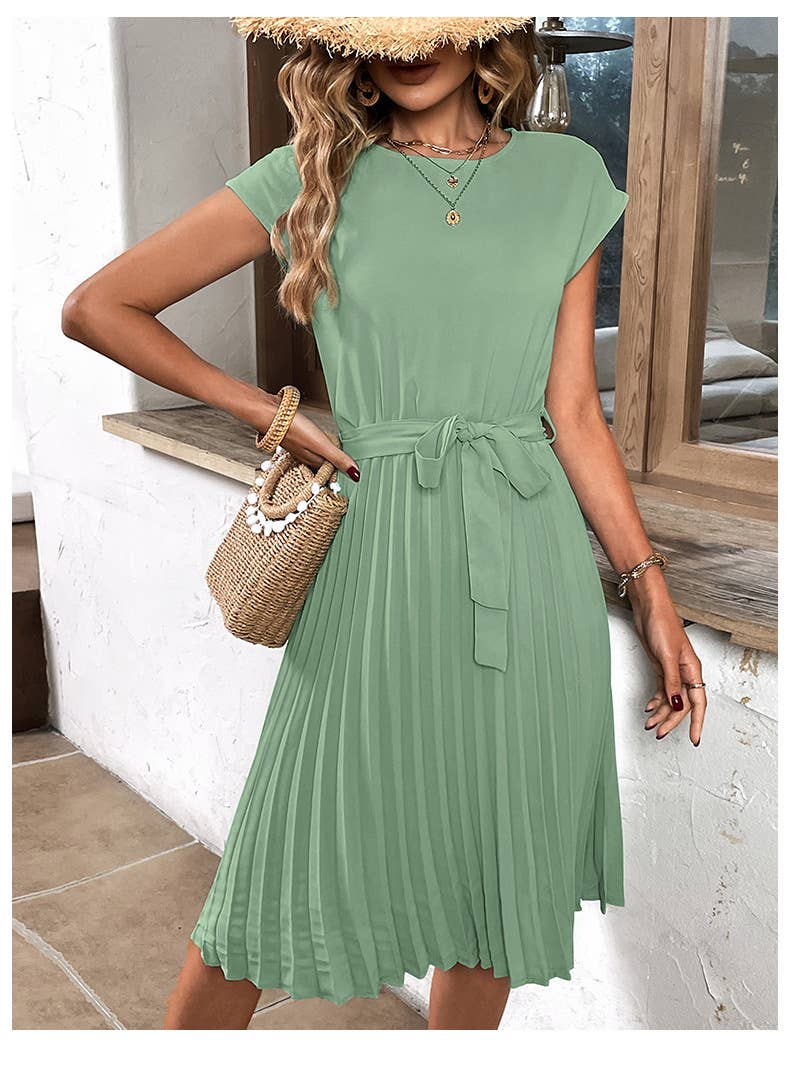 Lace-up solid color pleated dress